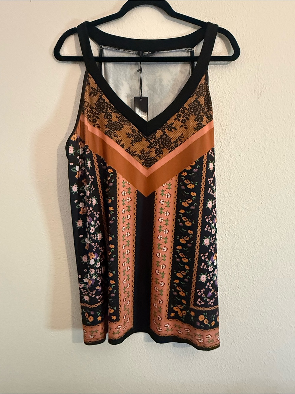 Lily by Firmiana Boho Floral Chevron Tank Top Plus 1XL NWT - Picture 2 of 7
